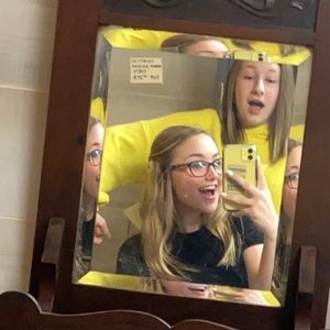 Meet your Posher, Emma